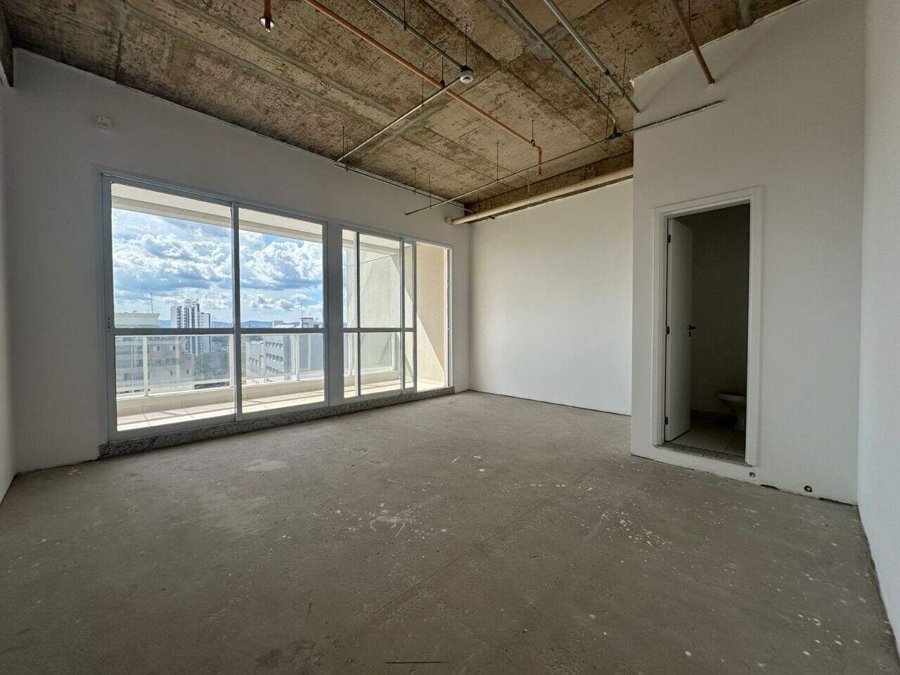 Sala à venda no Alto do Anhangabau: 