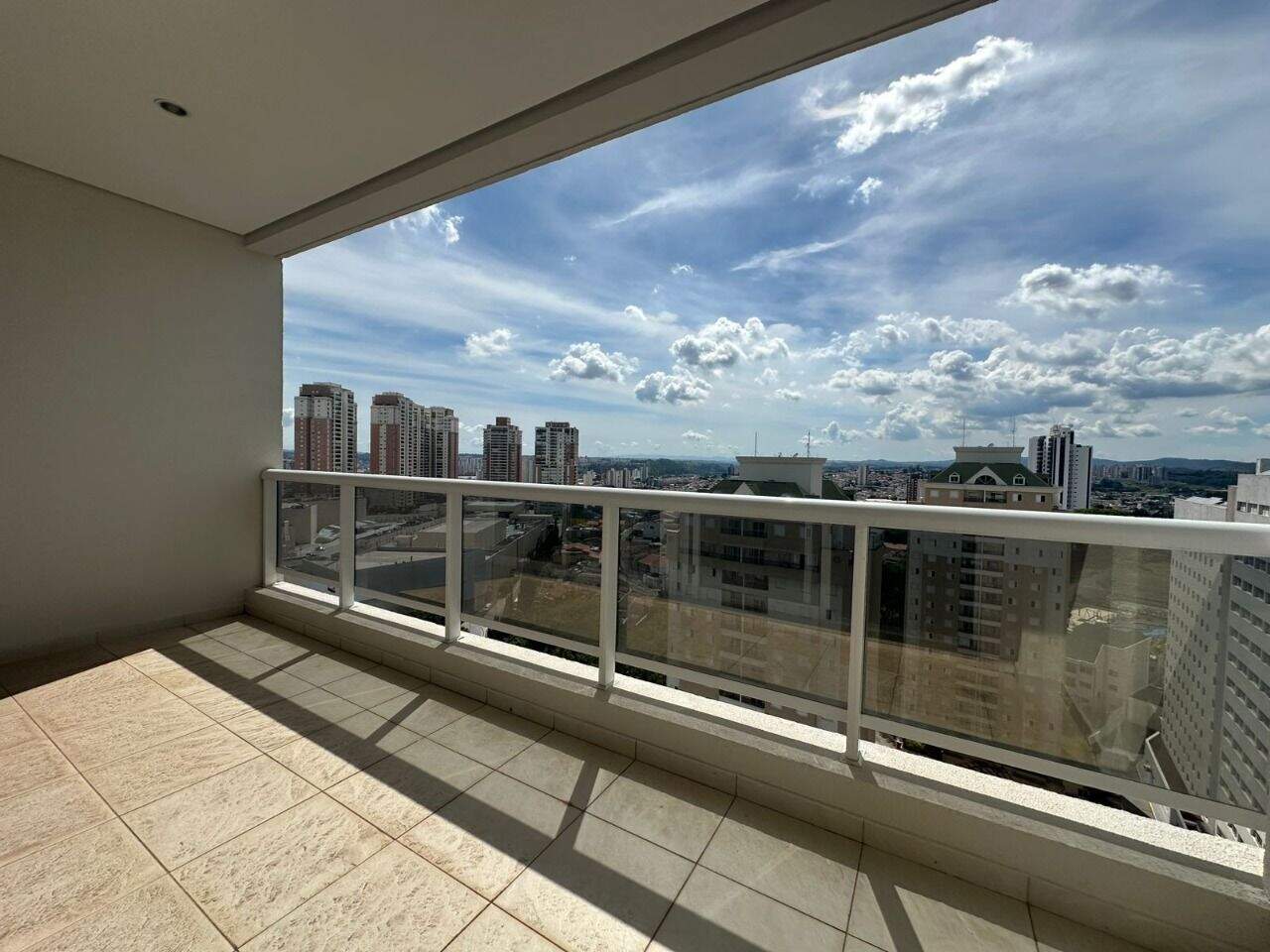 Sala à venda no Anhangabaú: 