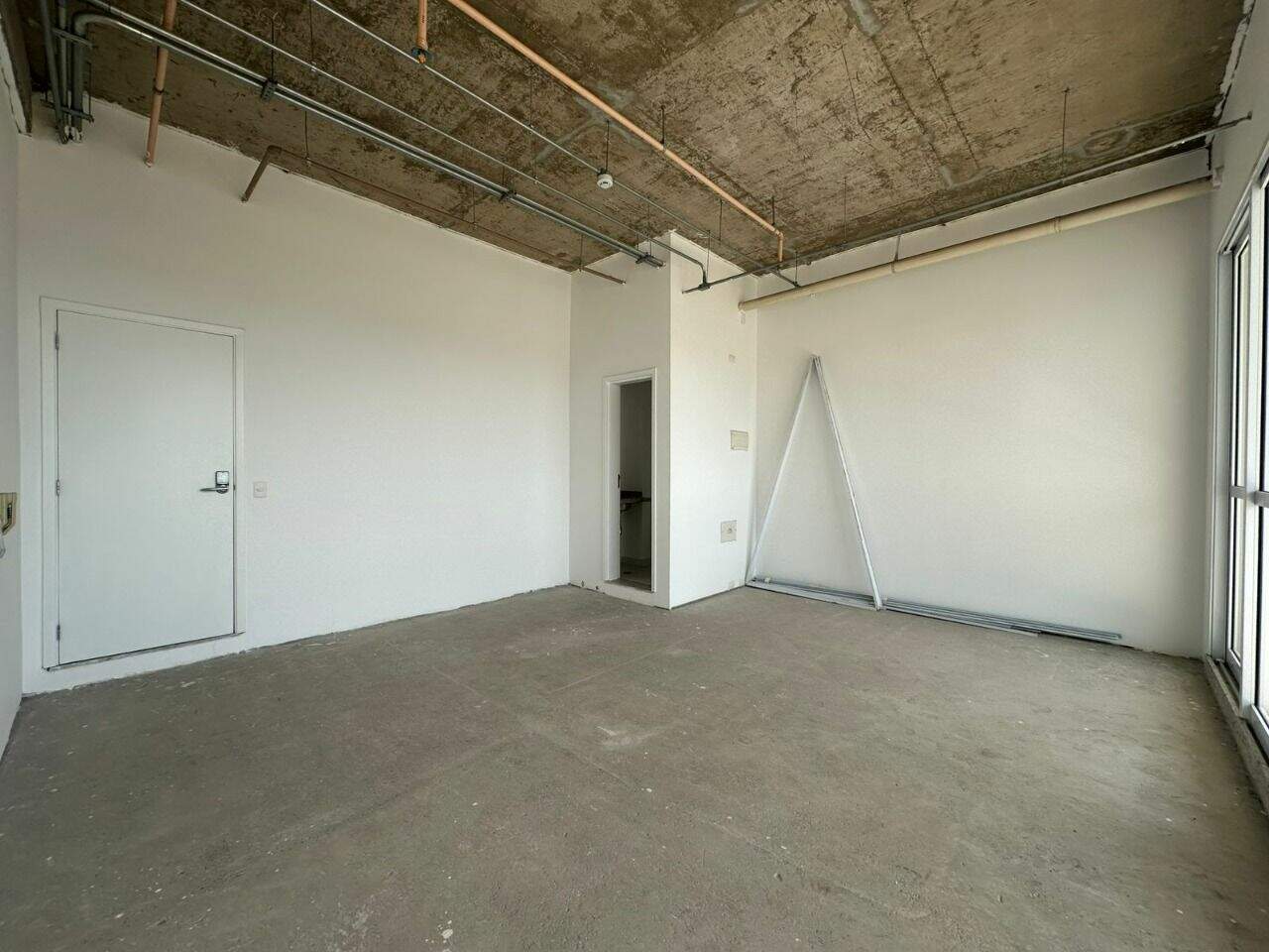 Sala à venda no Anhangabaú: 