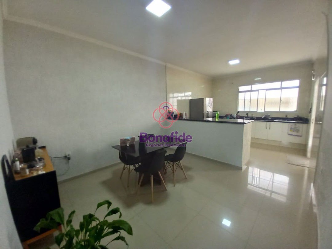 Casa à venda no Jardim Trevo: 