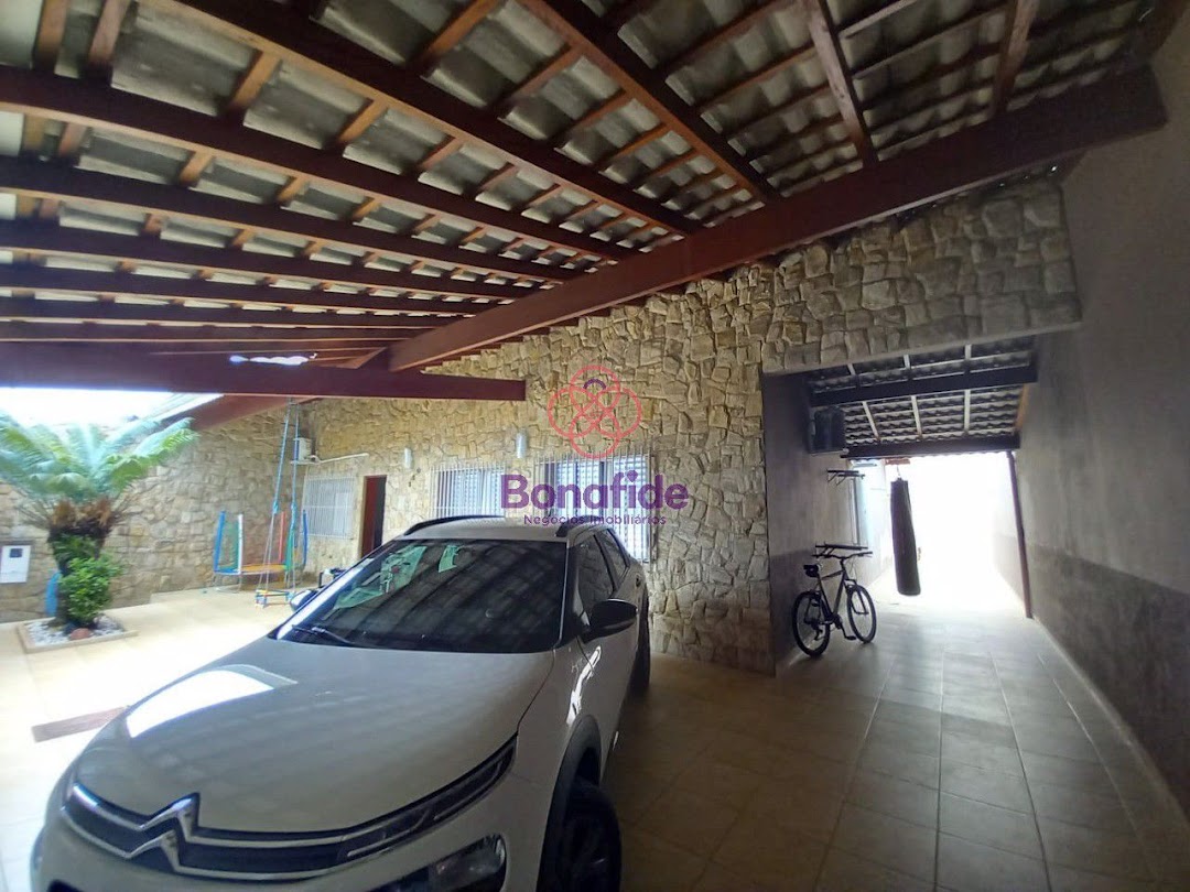 Casa à venda no Jardim Trevo: 