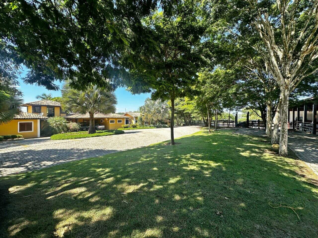 Haras à venda no Encosta do Sol: 