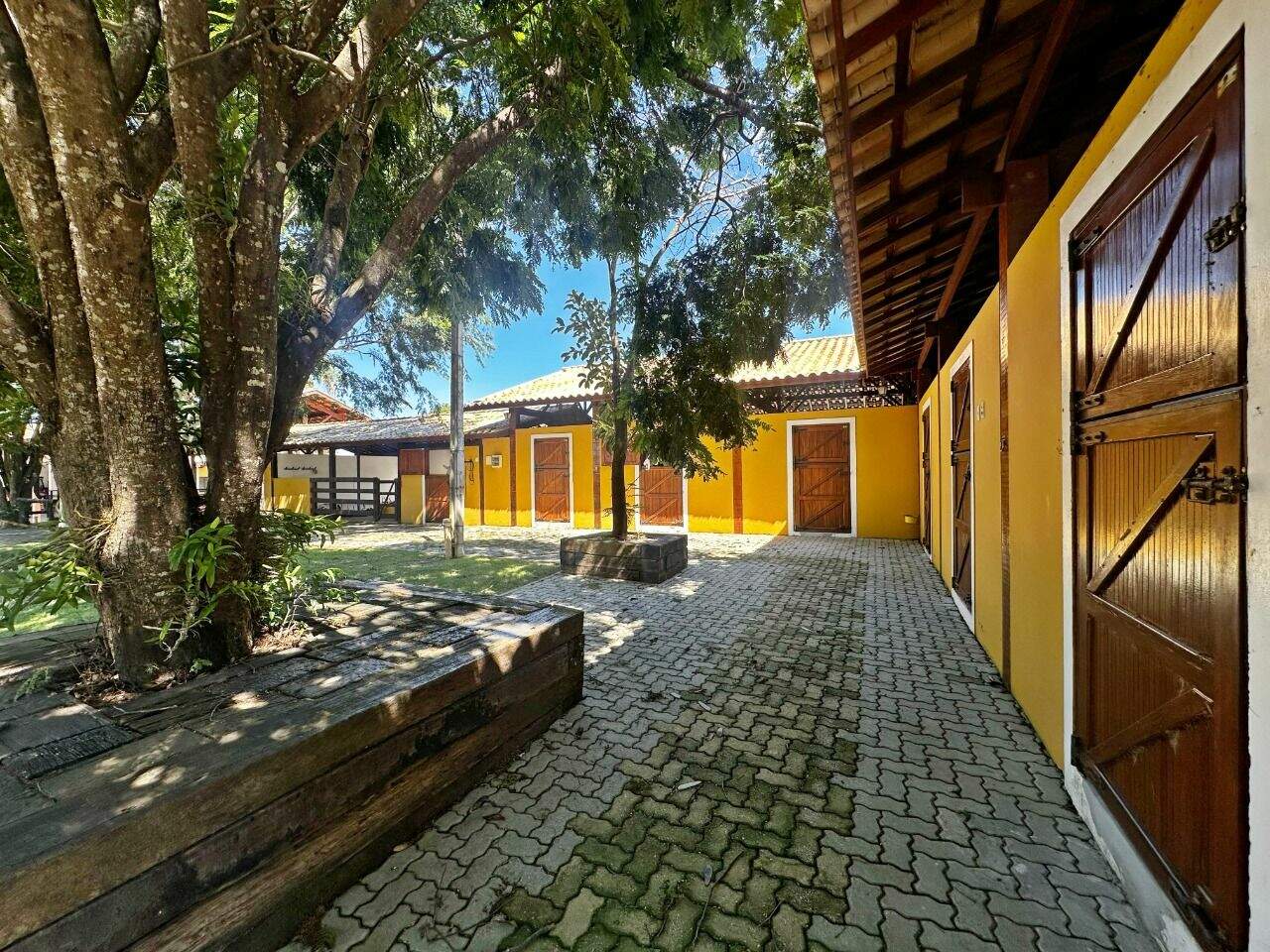 Haras à venda no Encosta do Sol: 