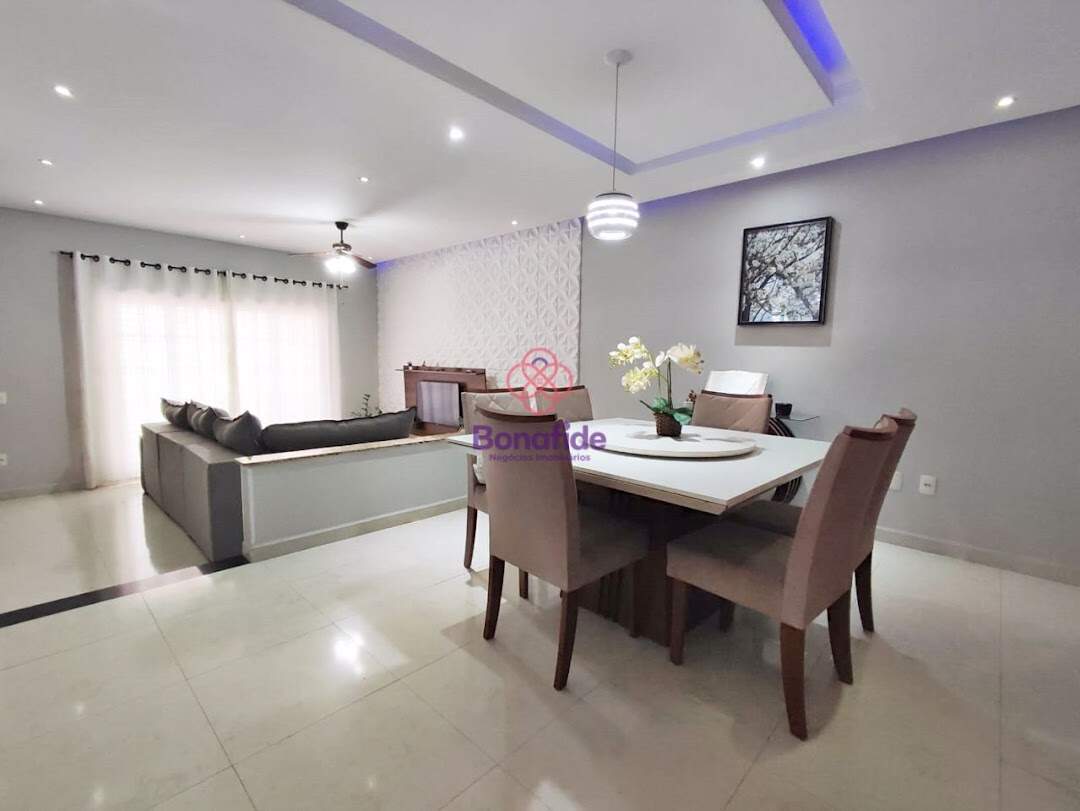 Casa à venda no Jardim do Lago: 