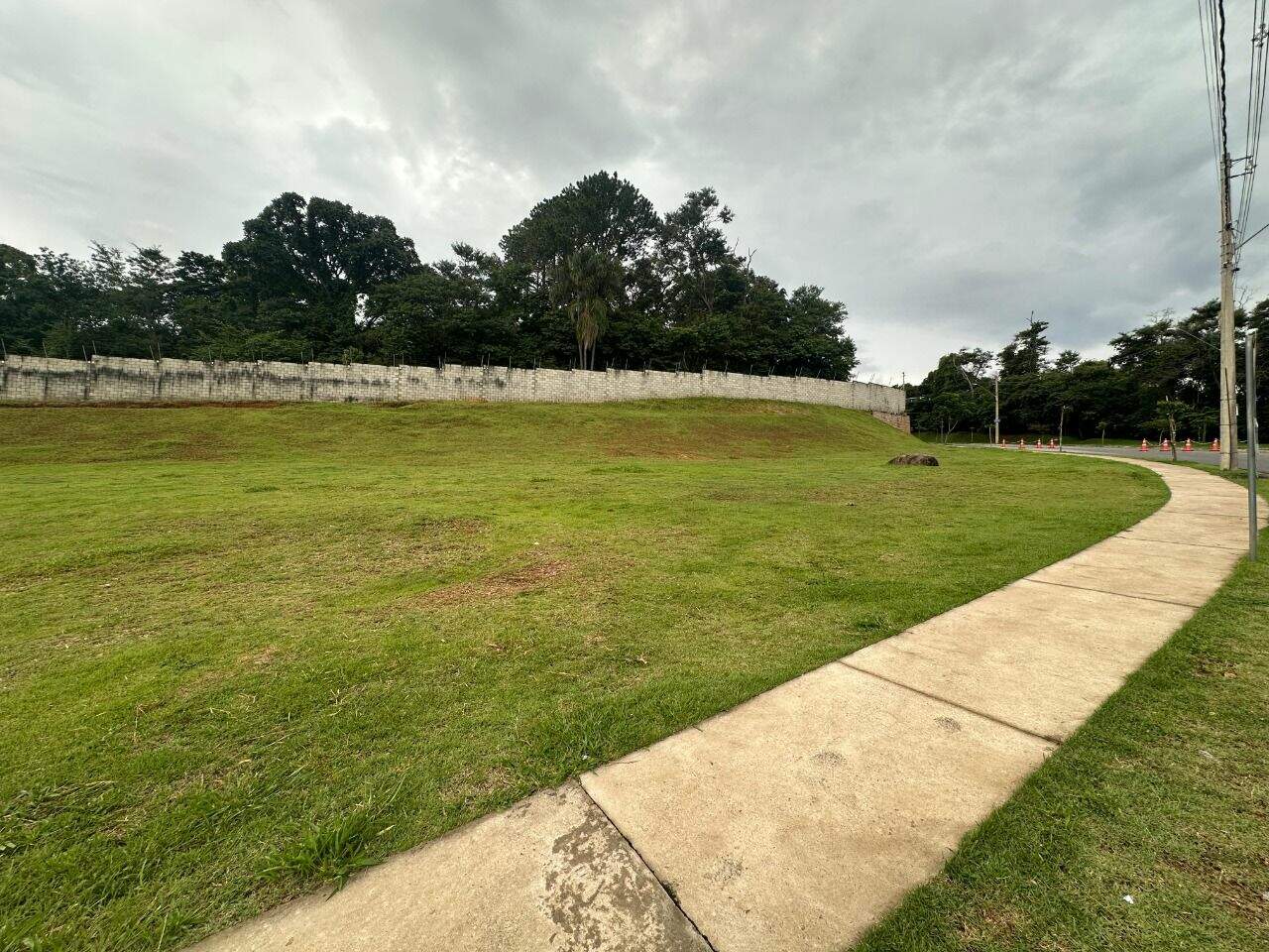 Terreno à venda no Chácara Malota: 