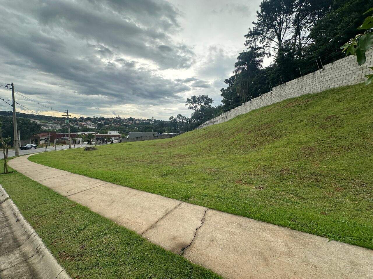 Terreno à venda no Chácara Malota: 