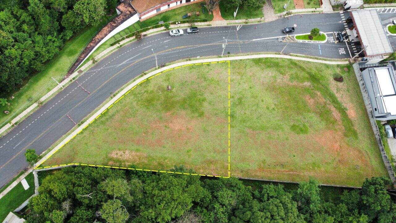 Terreno à venda no Chácara Malota: 