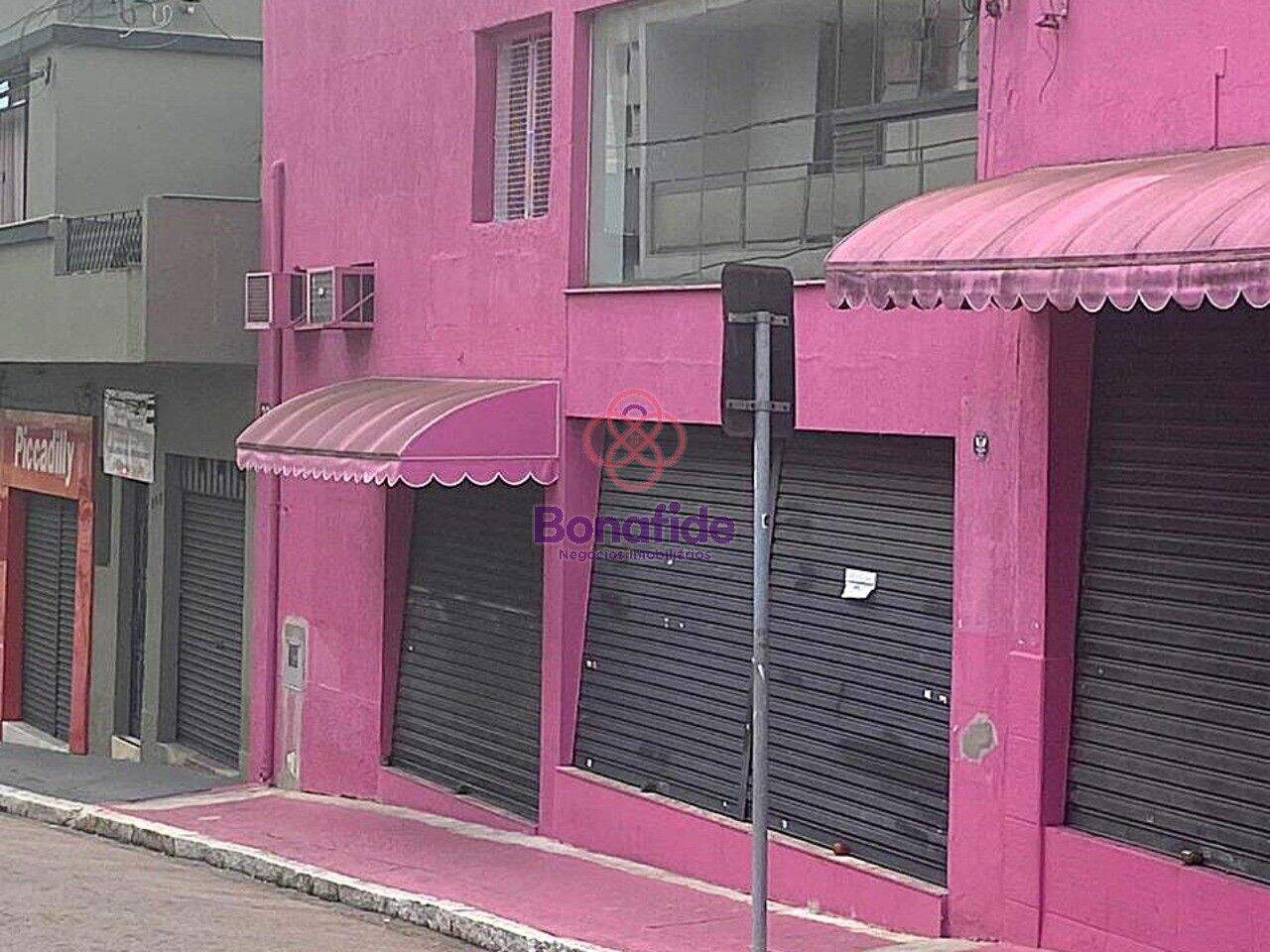 Salão à venda no Centro: 