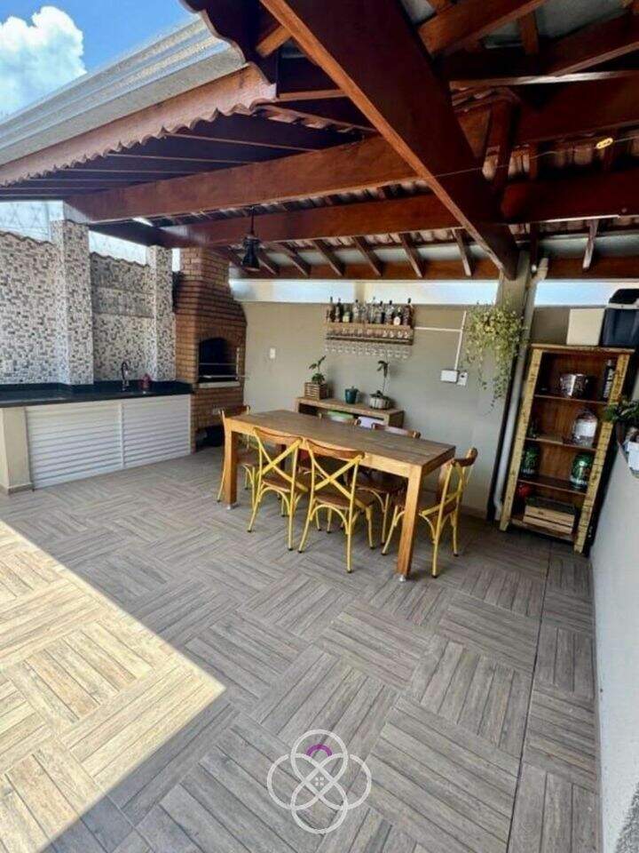 Casa à venda no Jardim Shangai: 