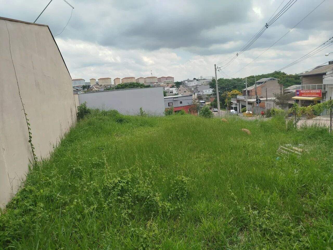 Terreno à venda no Parque Residencial Jundiaí: 