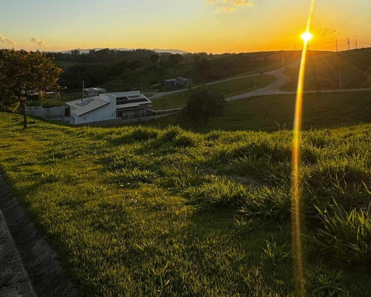 Terreno à venda no Jardim Caxambu: 