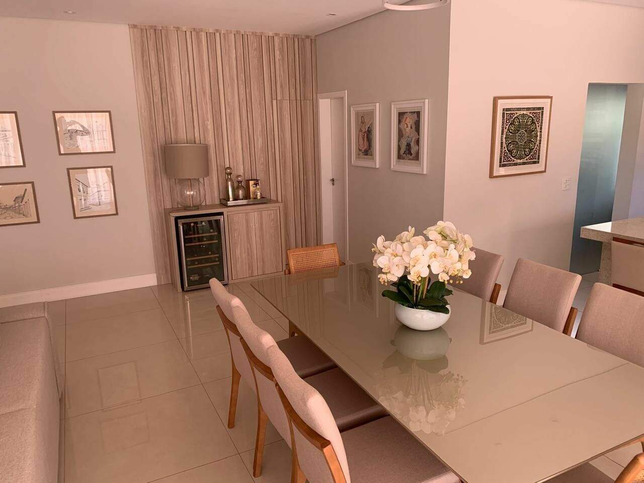 Casa à venda no Medeiros: 