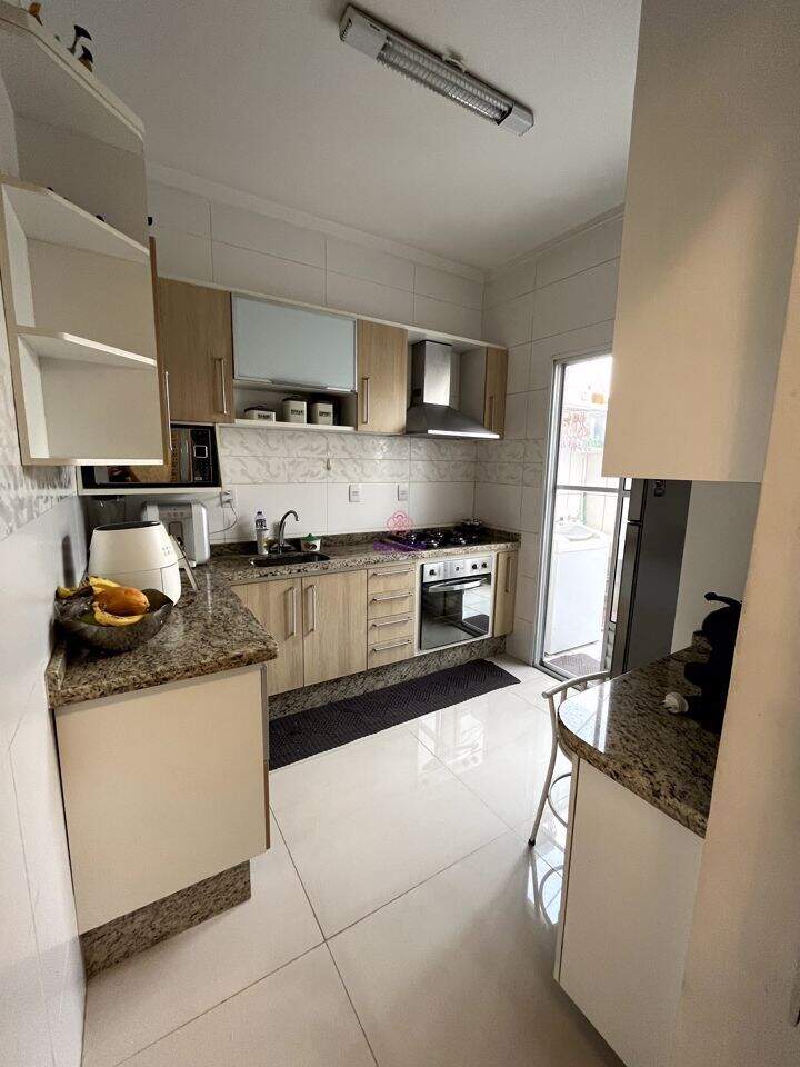 Casa à venda no Jardim Shangai: 