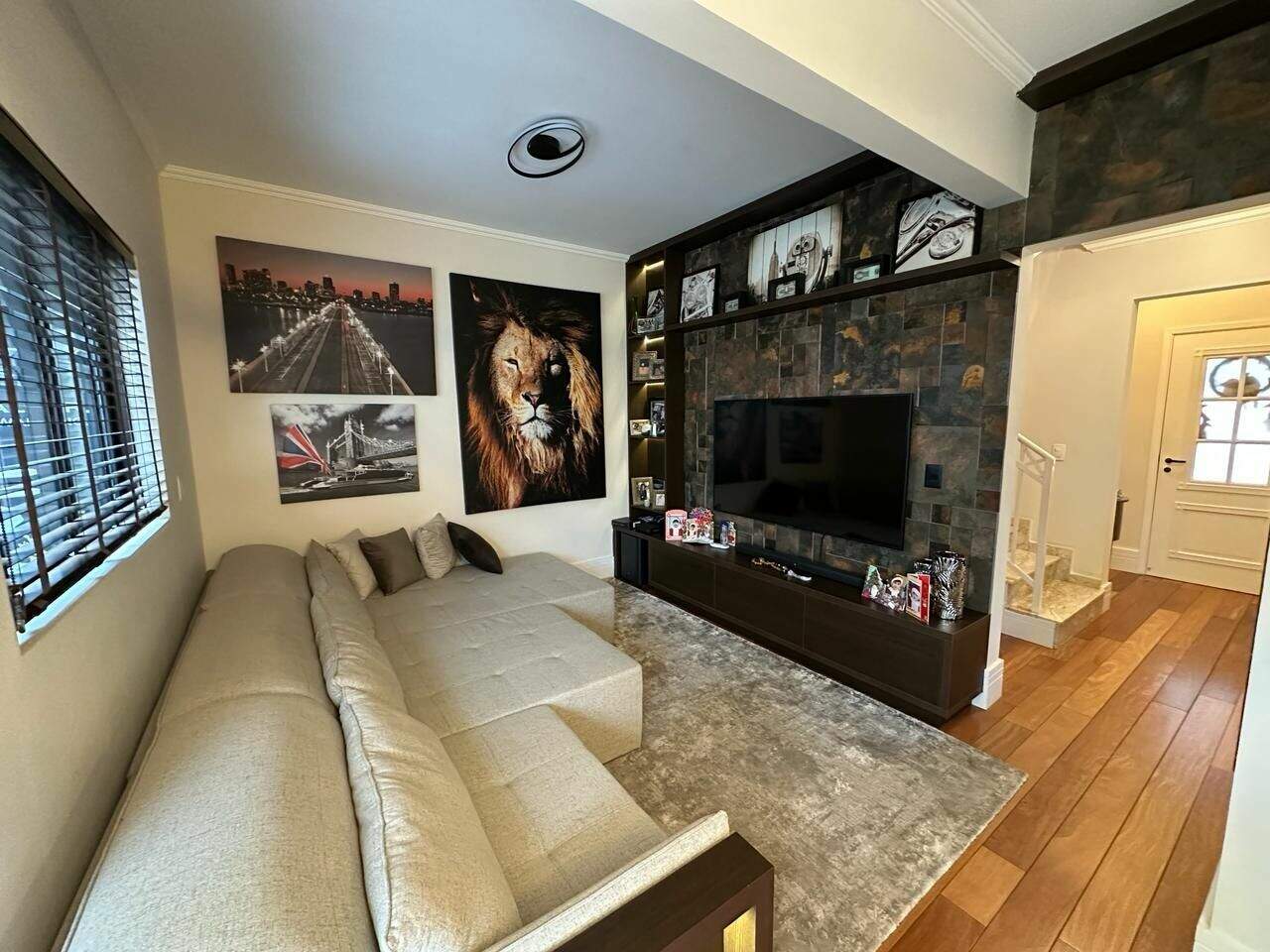 Casa à venda no Medeiros: 