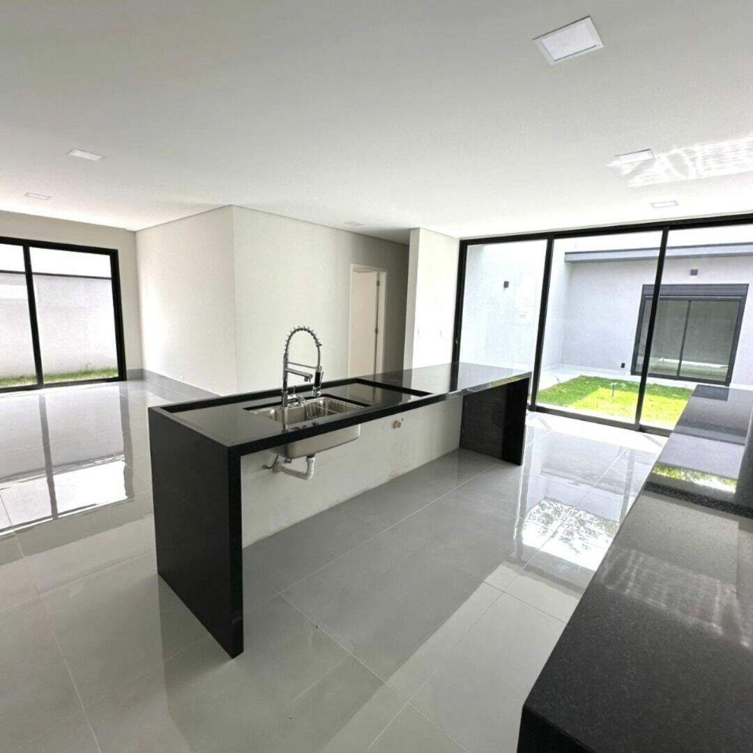 Casa à venda no V Medeiros: 