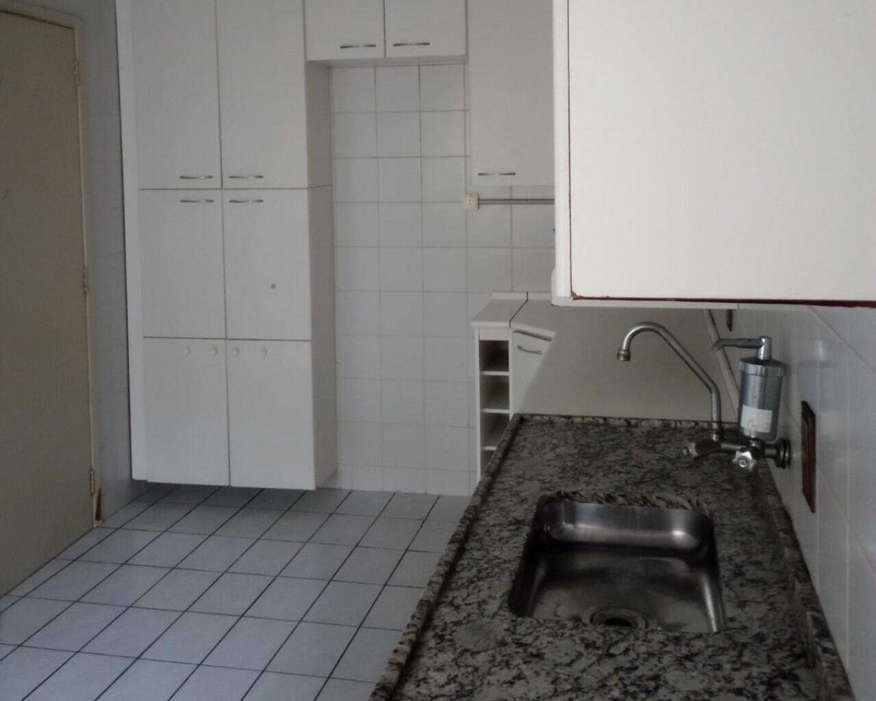 Apartamento à venda no Parque Eloy Chaves: 