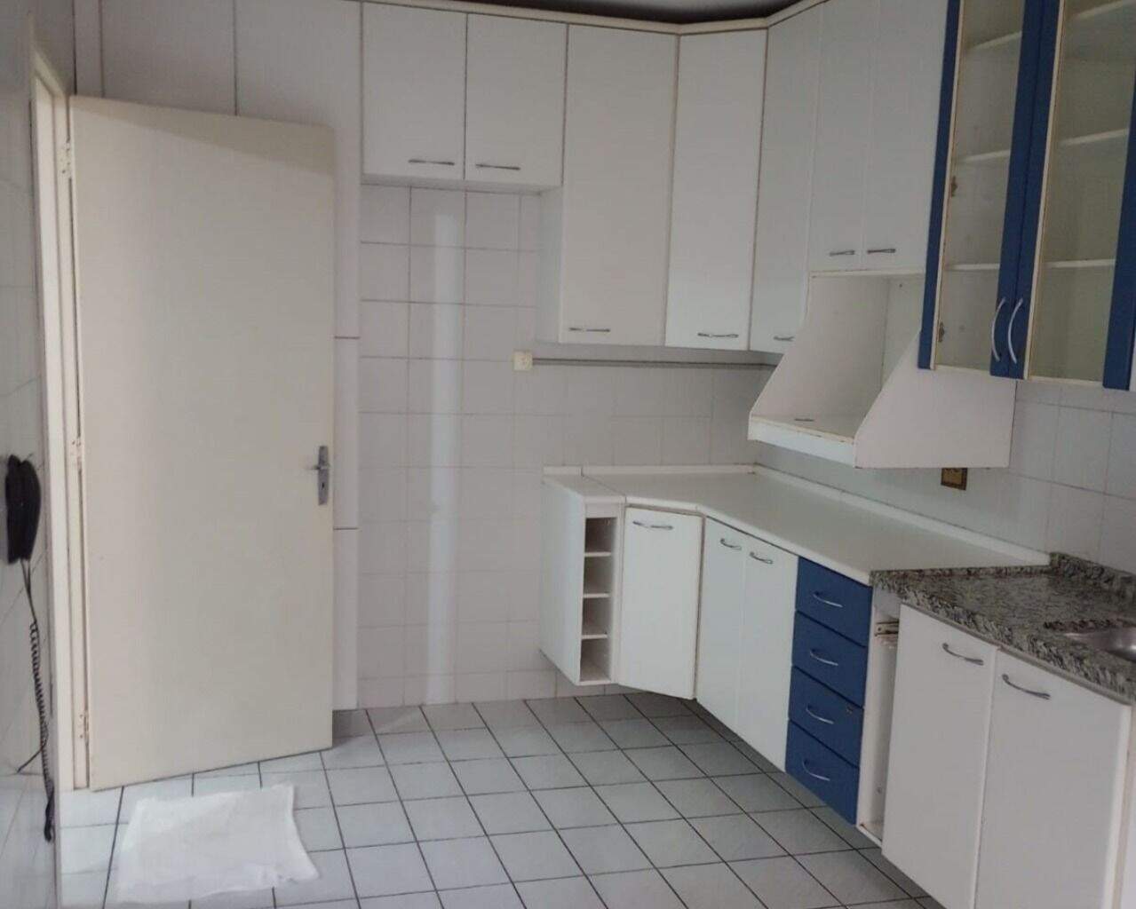 Apartamento à venda no Parque Eloy Chaves: 