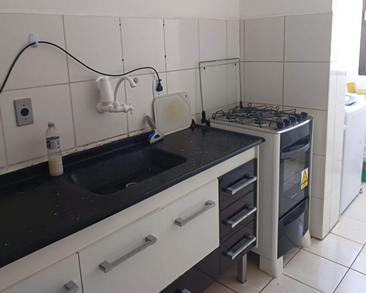 Apartamento à venda no Medeiros: 