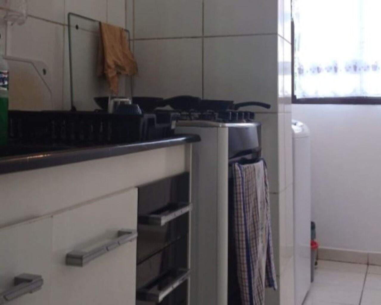 Apartamento à venda no Medeiros: 