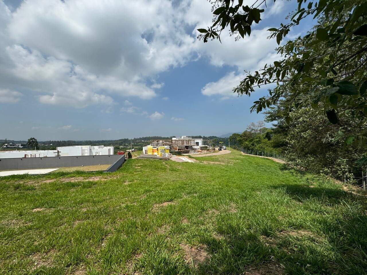 Terreno à venda no Medeiros: 