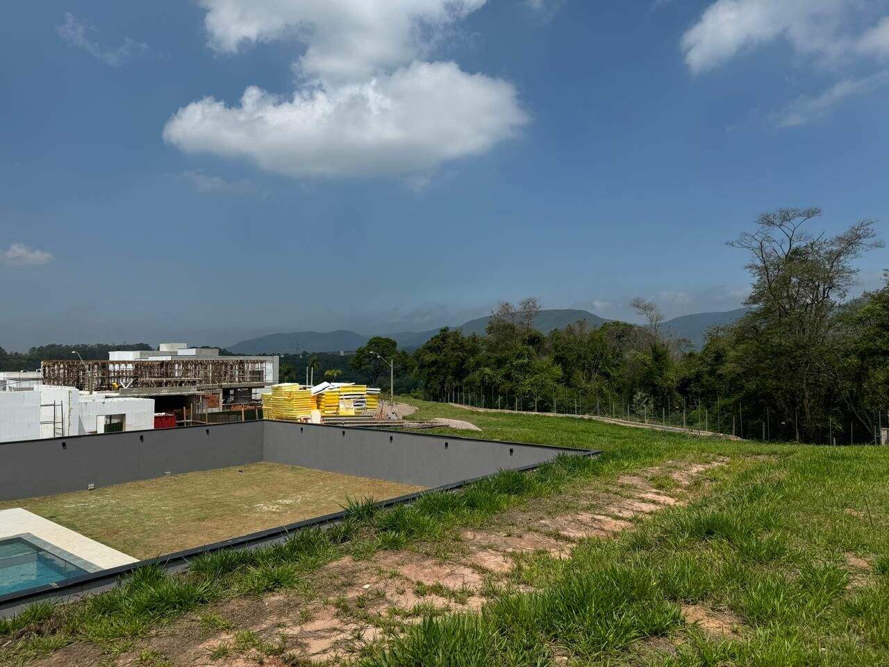 Terreno à venda no Medeiros: 