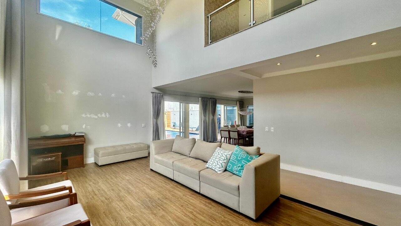 Casa à venda no Loteamento Reserva da Serra: 