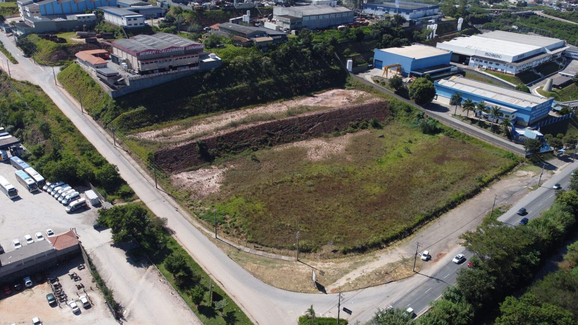 Área à venda no Área Industrial: 