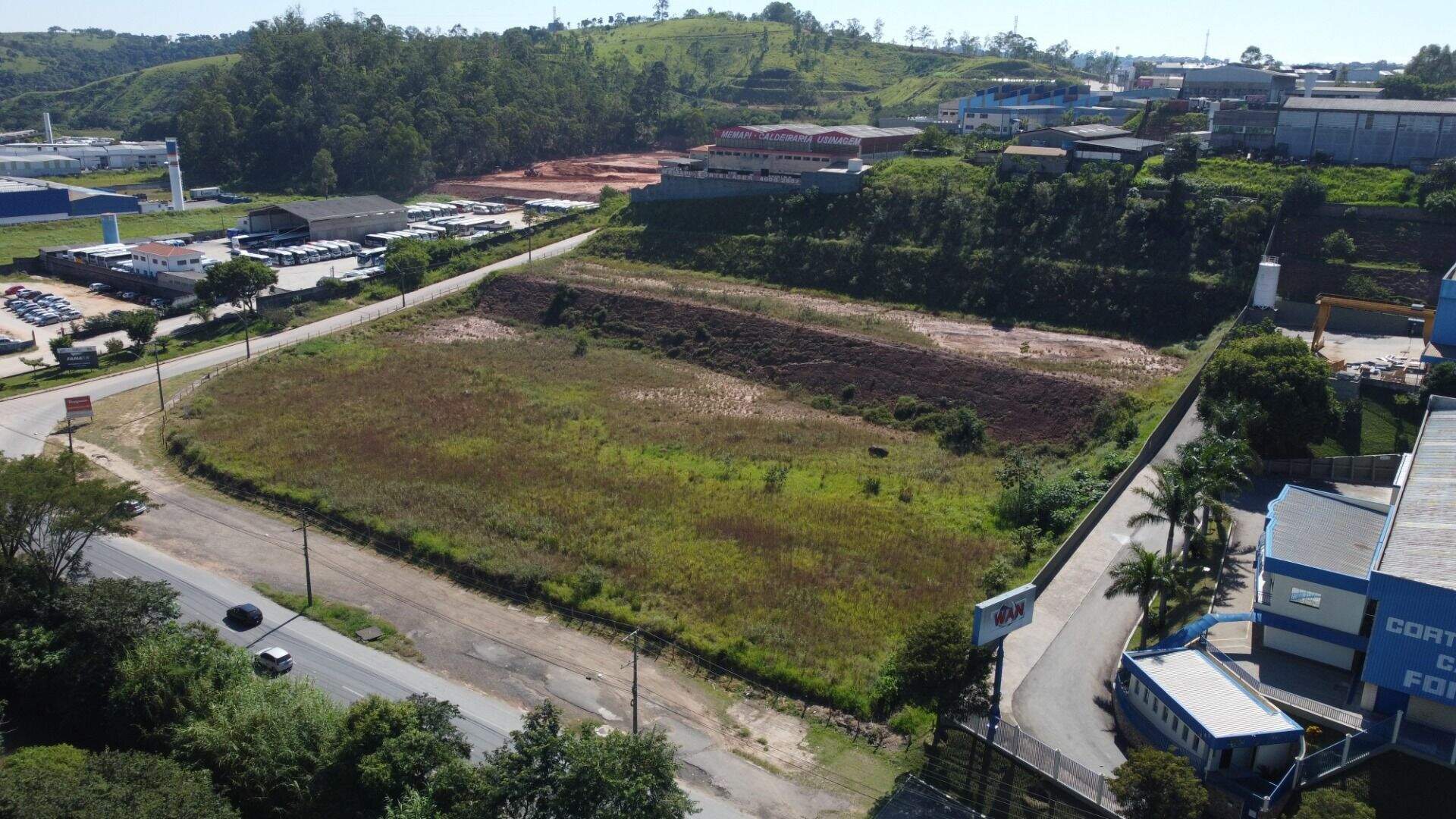 Área à venda no Área Industrial: 