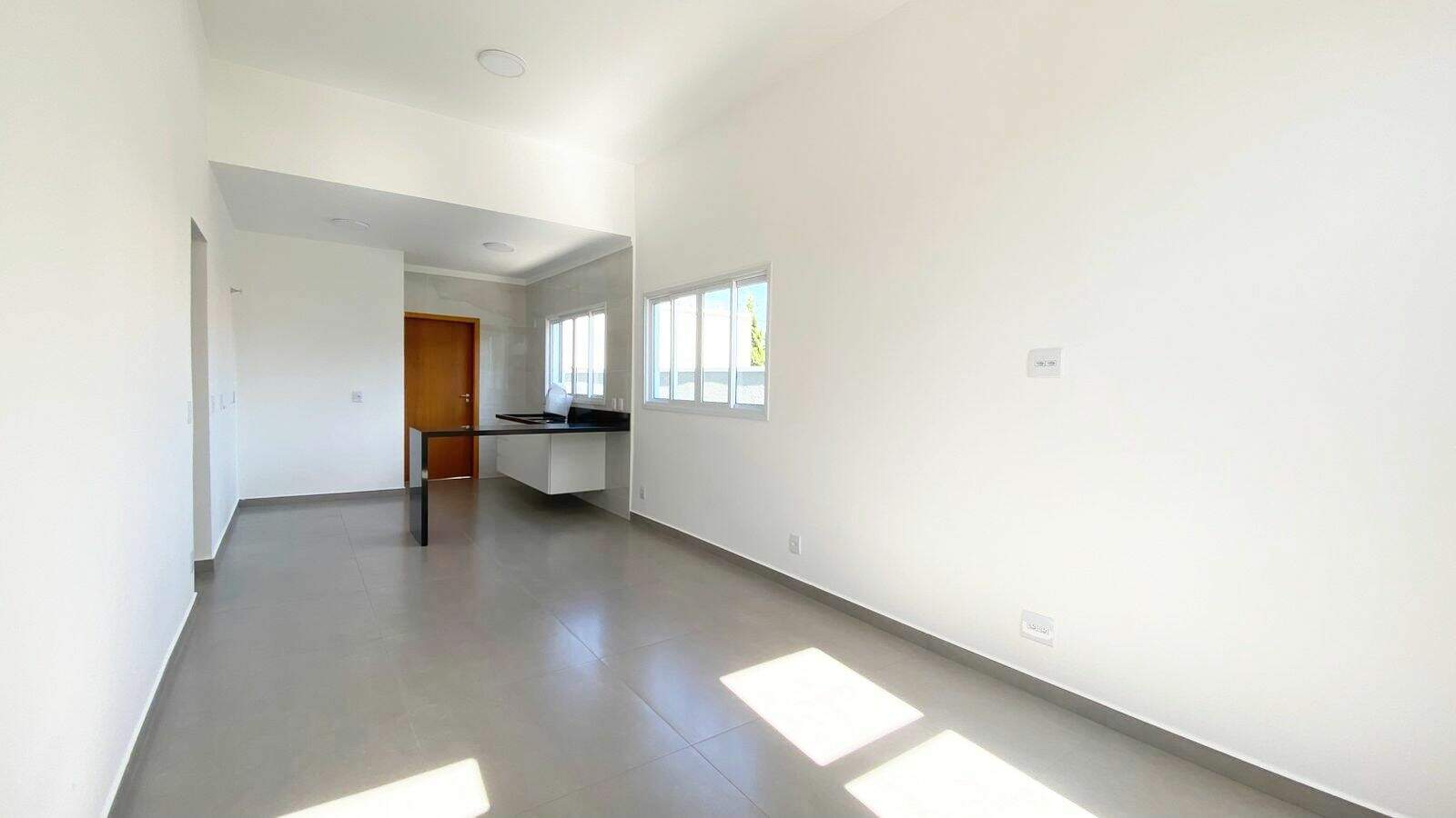 Casa à venda no Residencial Jardim Perolla: 