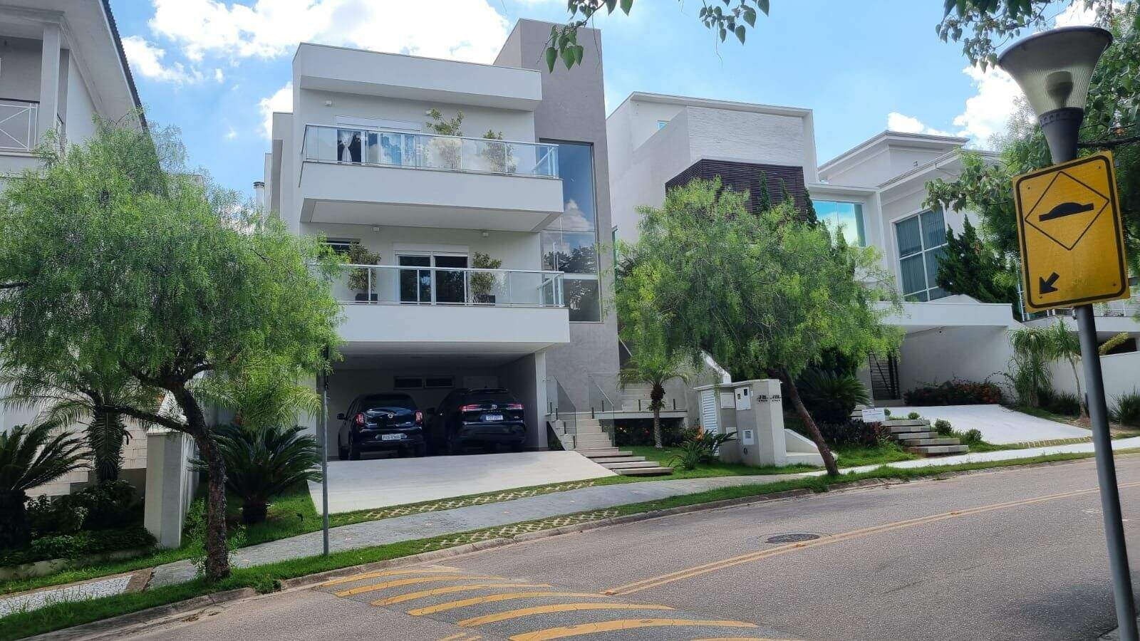 Casa à venda no Engordadouro: 