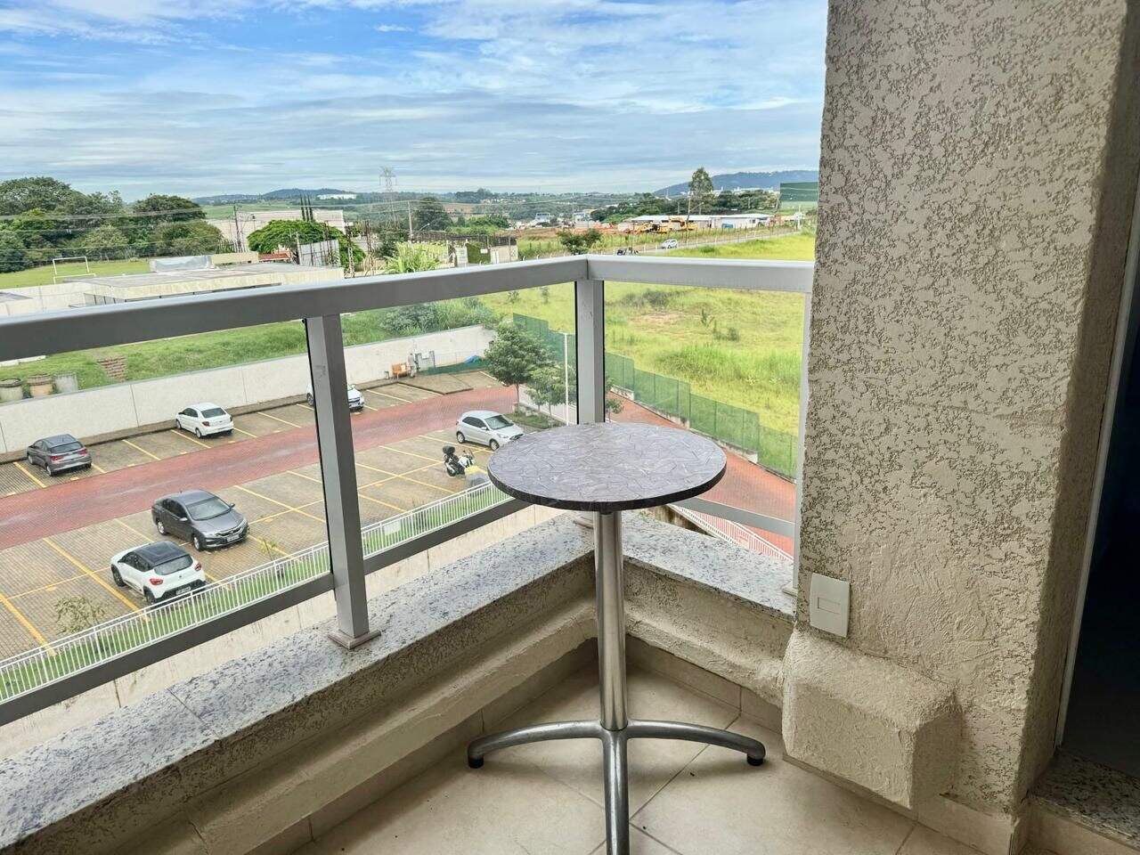 Apartamento à venda no Medeiros: 