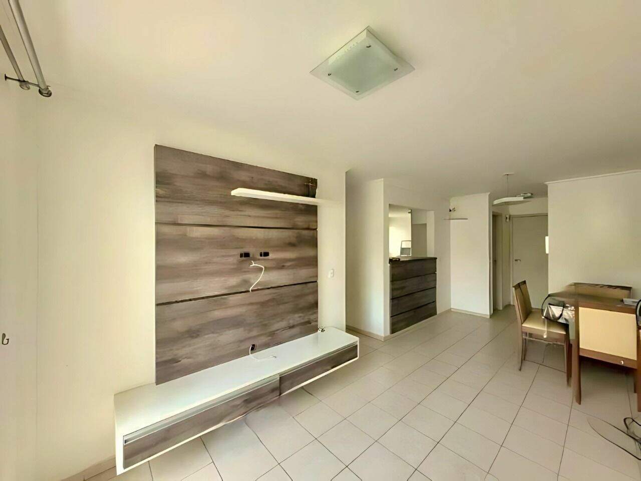 Apartamento à venda no Engordadouro: 