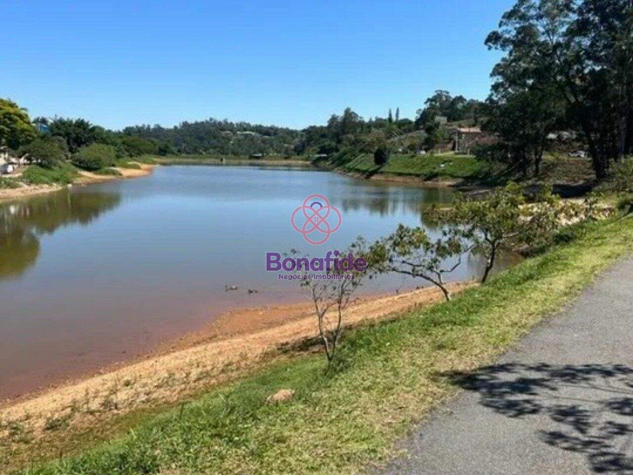 Terreno à venda no Vale Azul II: 