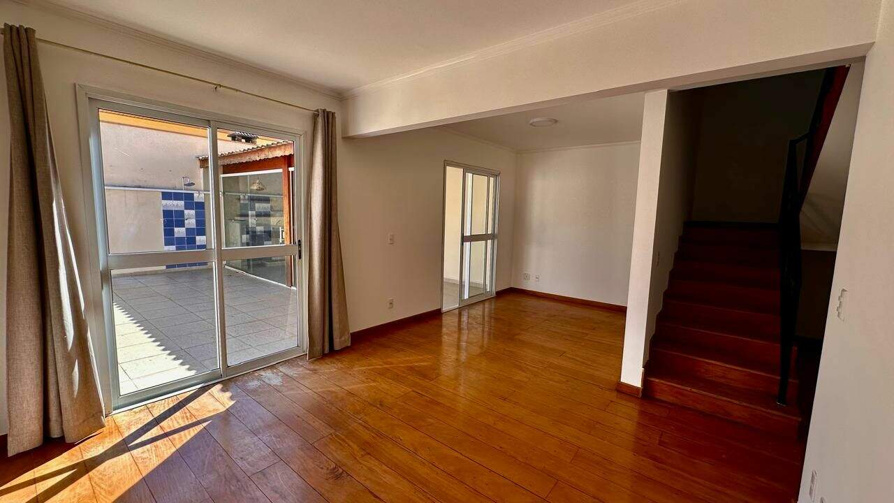 Casa à venda no Loteamento Reserva Ermida: 