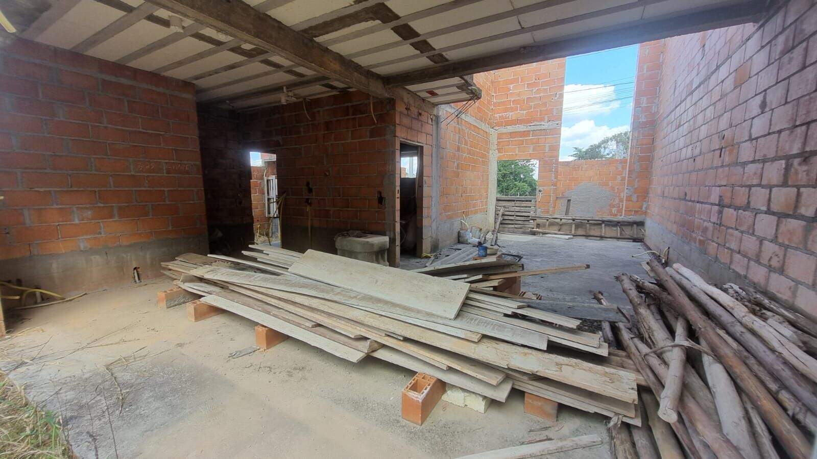 Casa à venda no Jardim Copacabana: 