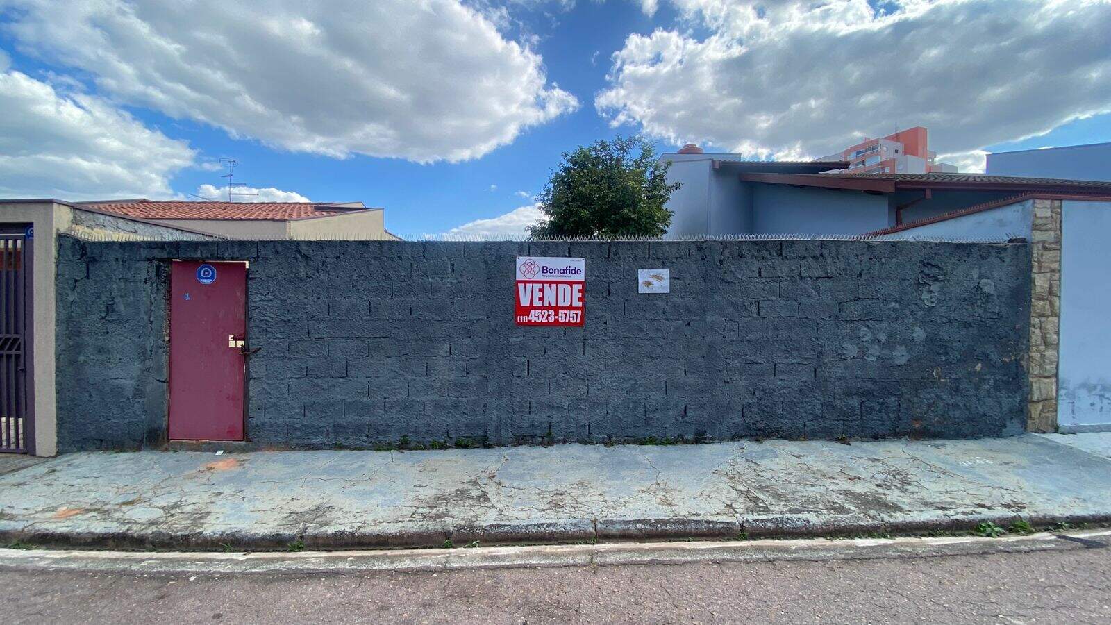 Terreno à venda no Jardim da Fonte: 