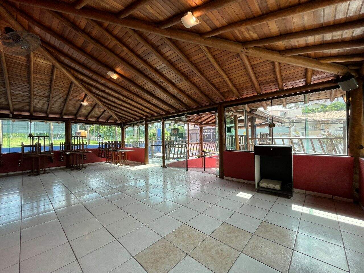 Salão à venda no Jardim Florestal: 