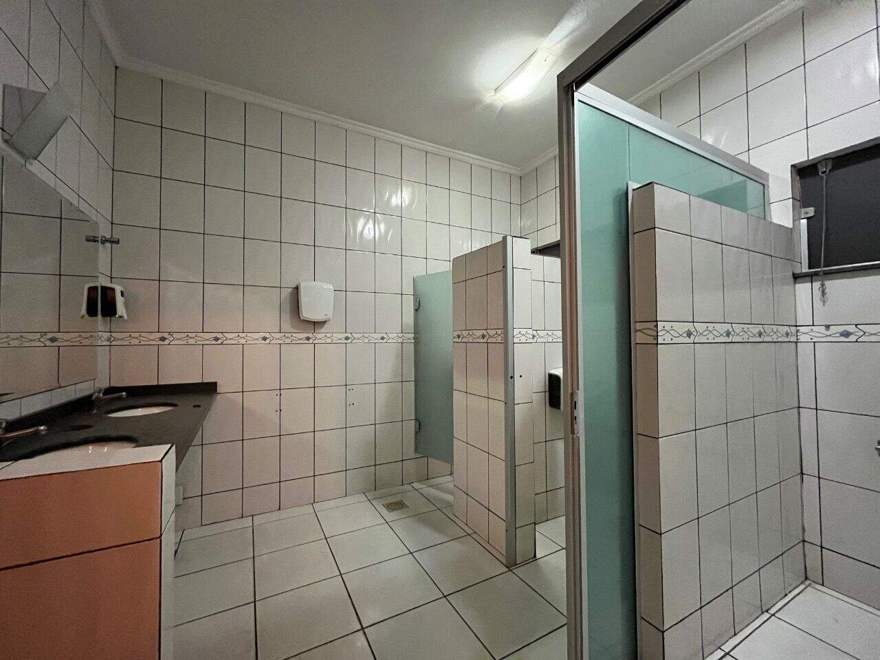 Salão à venda no Jardim Florestal: 