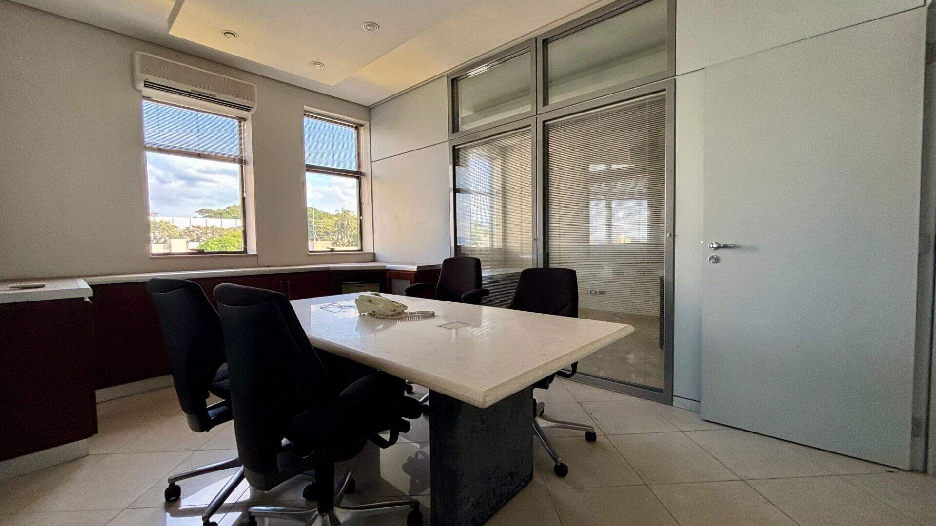 Sala à venda no Anhangabaú: 