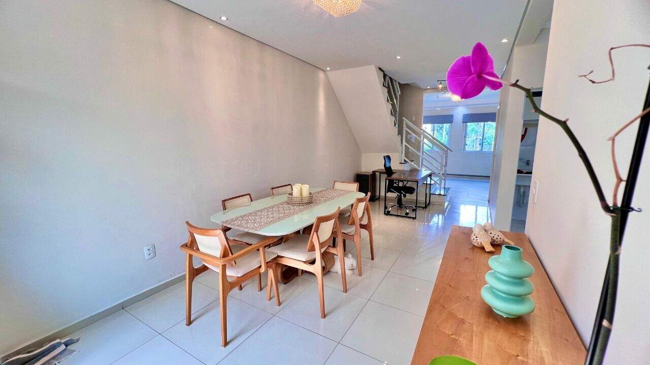 Sobrado à venda no Jardim Carolina: 