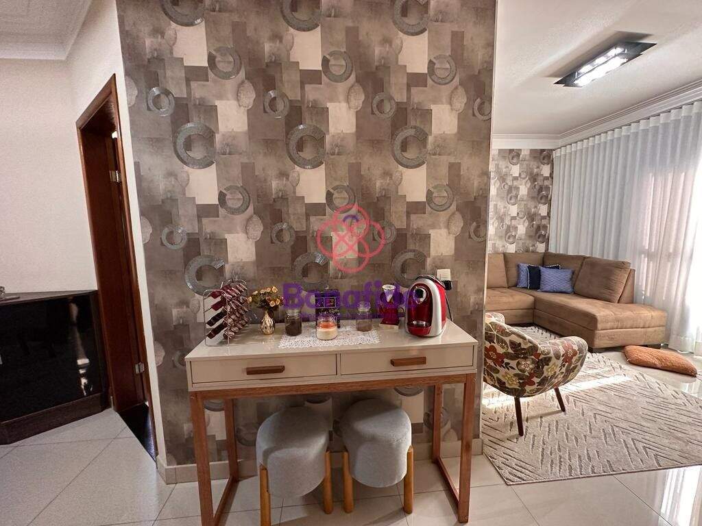 Apartamento à venda no Vila Guarani: 