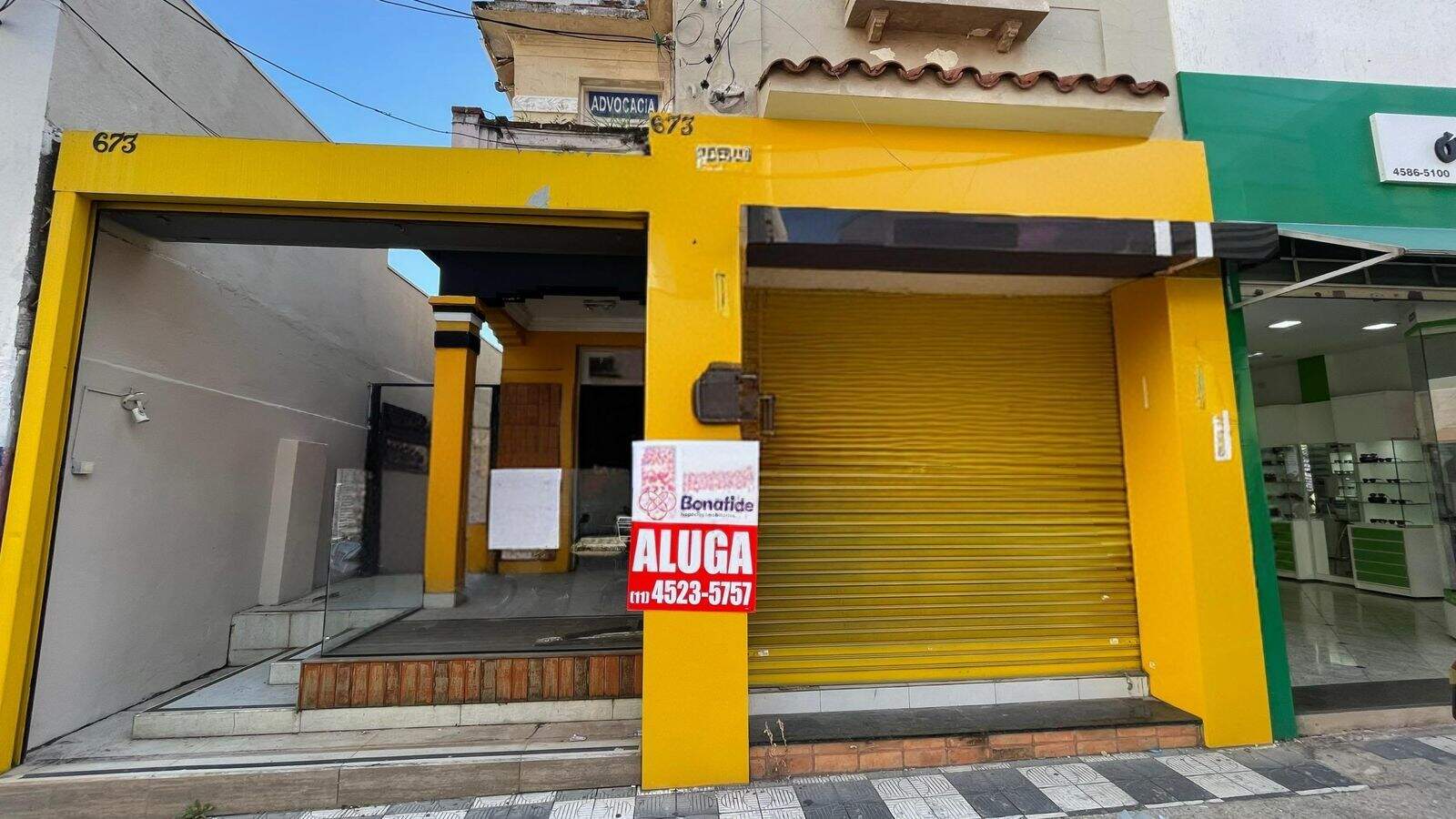 Casa à venda no Centro: 