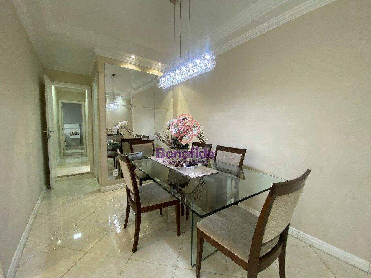 Apartamento à venda no Vila das Hortências: 