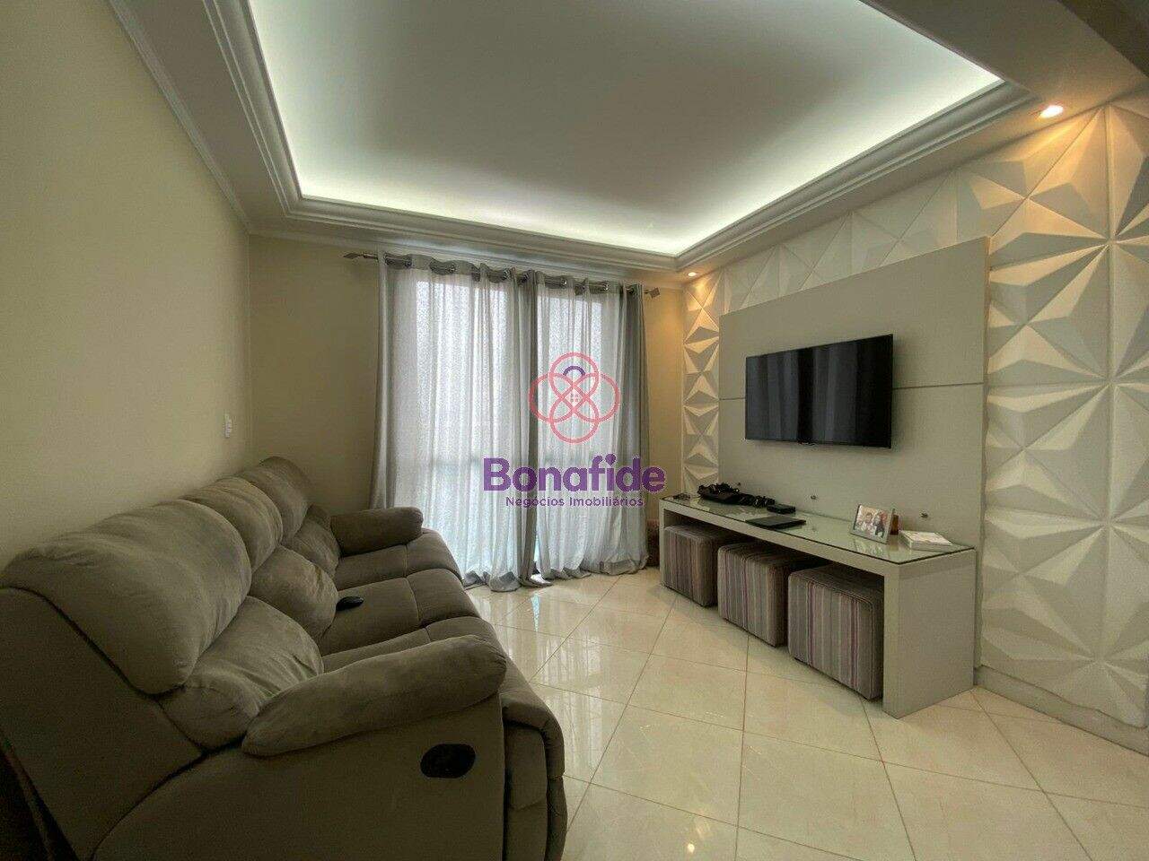 Apartamento à venda no Vila das Hortências: 