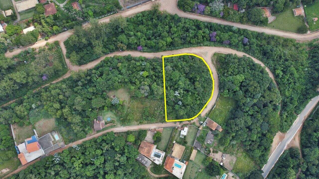 Terreno à venda no Água das Flores: 