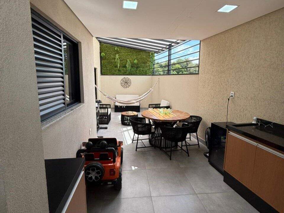 Casa à venda no Jardim Marambaia II: 