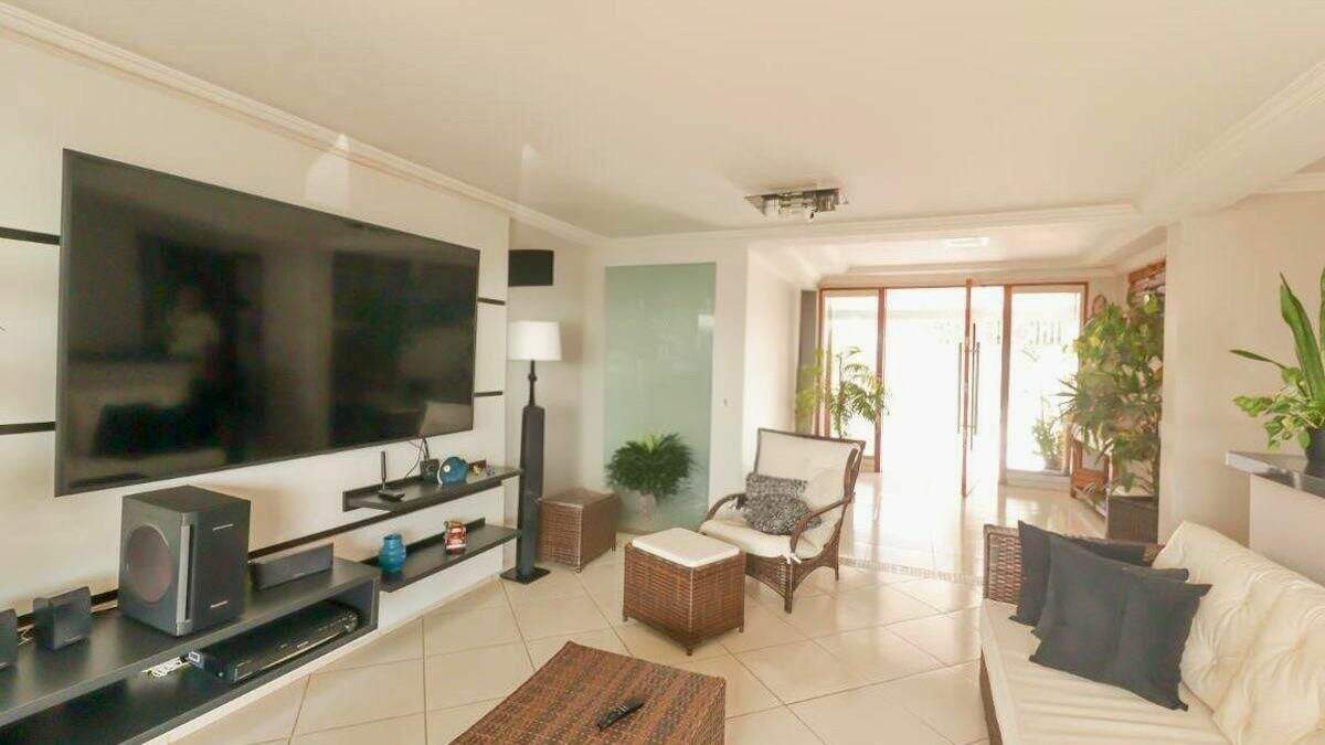 Sobrado à venda no Vila Nova Esperia: 