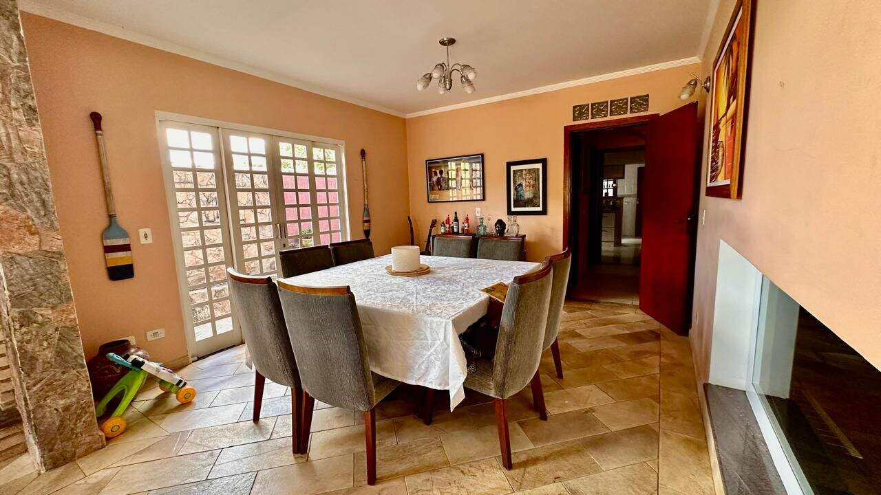 Casa à venda no Chácara Malota: 