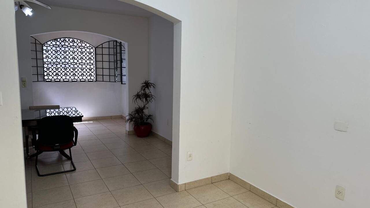 Casa à venda no Chácara Malota: 