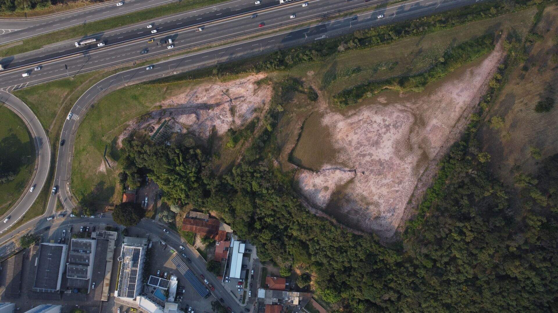 Terreno à venda no Chácara Malota: 